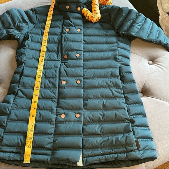 Dark Green Mountain Hardwear Down Filled Puffer Coat with Standup Collar - Picture 9 of 10